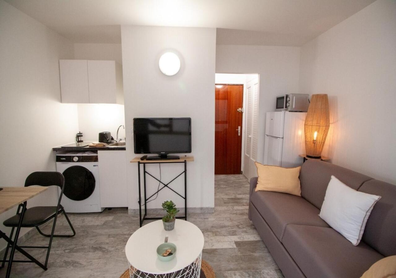 Apartment Stylish With Pool 500 Meters To The Antibes